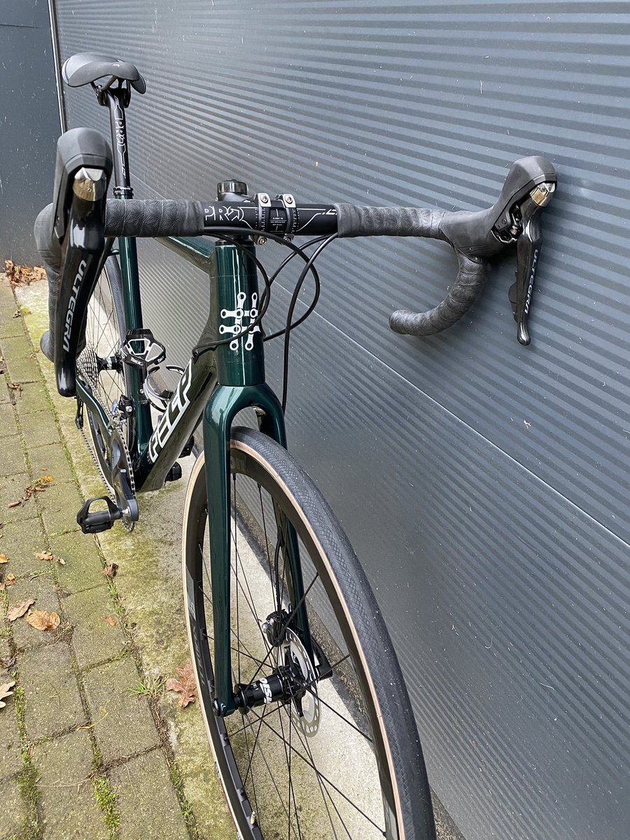 Wat een schoonheid 🥰 #britischracinggreen Fijn weekend allemaal! #justrideFECP