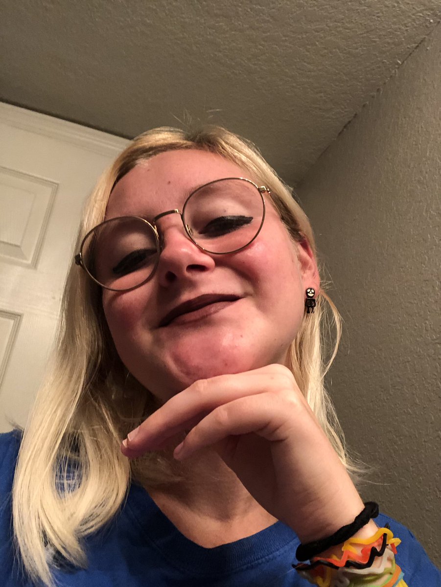 luciewright16's tweet image. 🥺 #LGBTQoftwitter