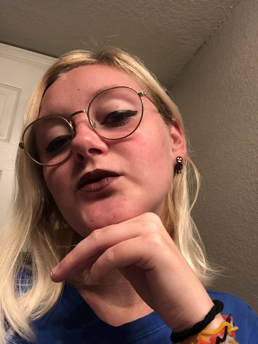 luciewright16's tweet image. 🥺 #LGBTQoftwitter