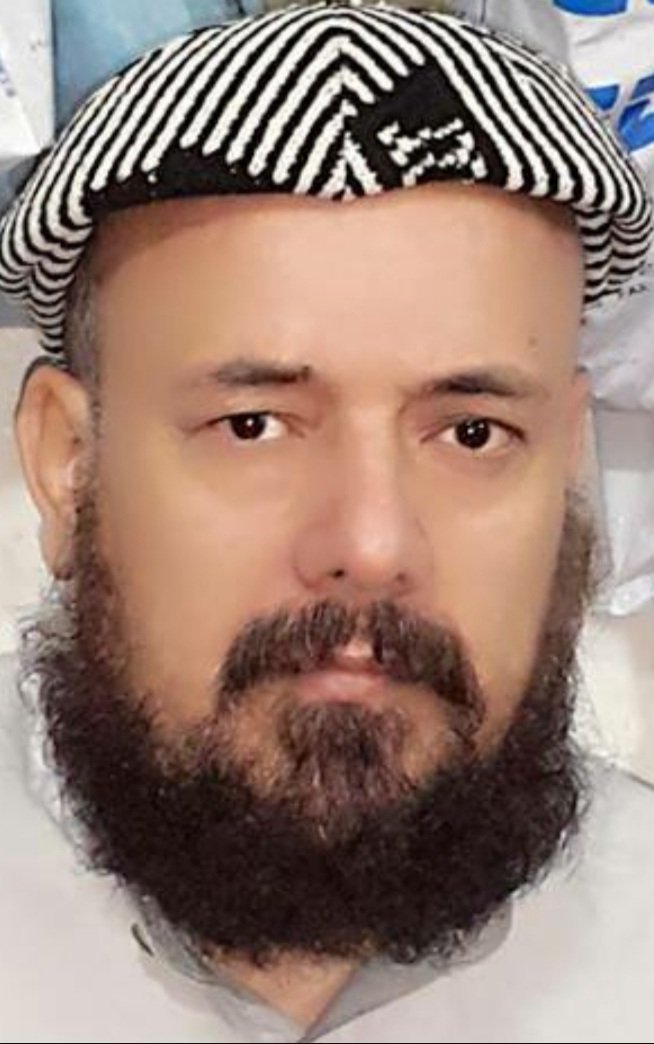 عاقبت گر عمری باشد ماندگار
می‌گذارم این سخن را یادگار
می‌نویسم روی کوه بیستون
زنده باد یاران خوب روزگار