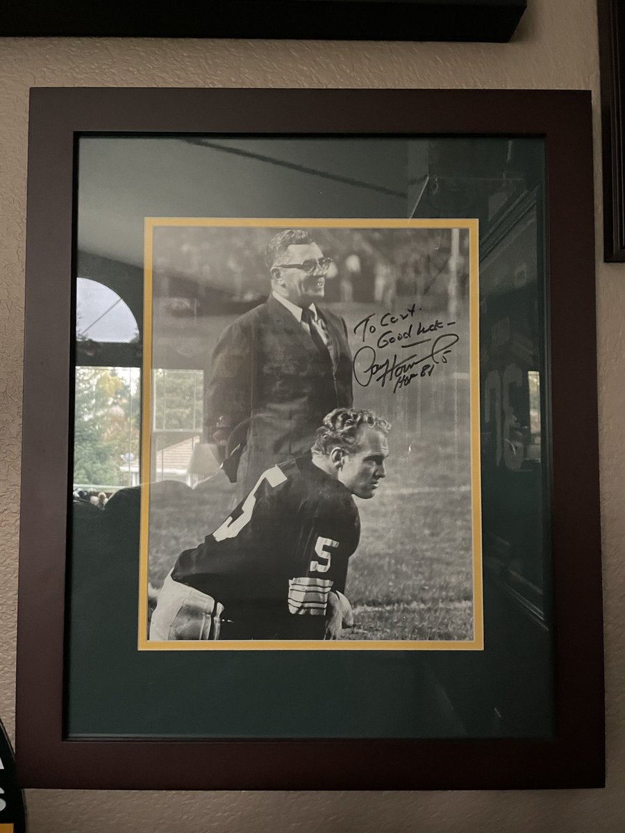 63GBPackerfan's tweet photo. I’m glad I got this when I did. #RIPGoldenBoy #GoPackGo https://t.co/1yM8fbqW3x