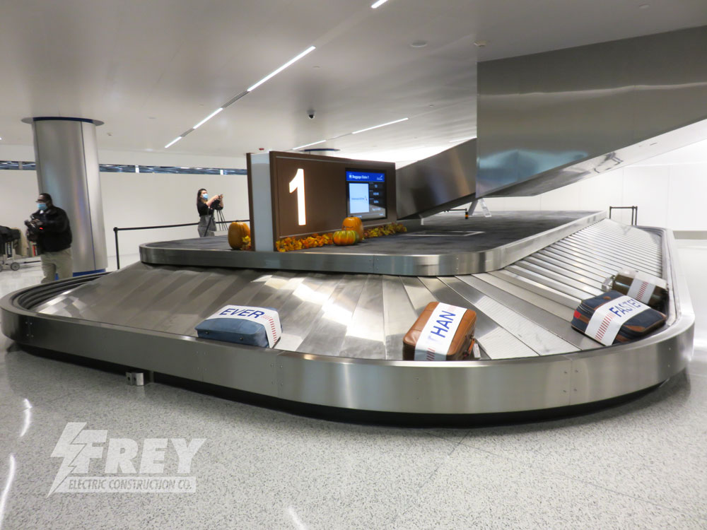 FreyElectric's tweet photo. ✈️The first of four new carousels at the @BUFAirport was unveiled today.  Frey Electric is proud to be a part of the state-of-the-art project.  More updates to come. #BUFUP https://t.co/3KKqn4HhZr