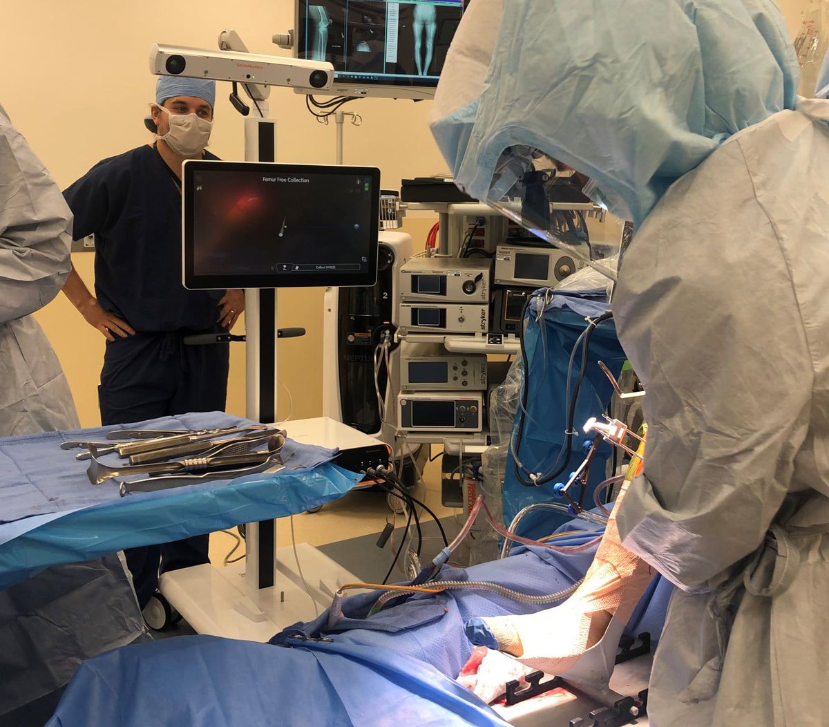 Copley Hospital thrilled to introduce a new generation of robot-assisted technology, CORI Surgical System, a system that will significantly reduce the time and severity of knee, hip, and other joint replacements. Learn more at copleyvt.org/about-us/artic…