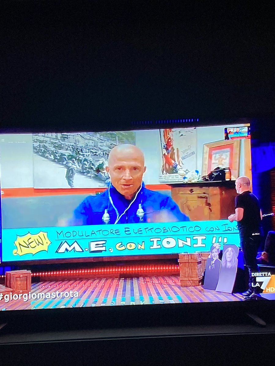 FrancescoNasari's tweet photo. @welikeduel con DU con IONI !! Vi siete superati!! Grande #giorgiomastrota #propagandalive https://t.co/3qRDVZlVbg