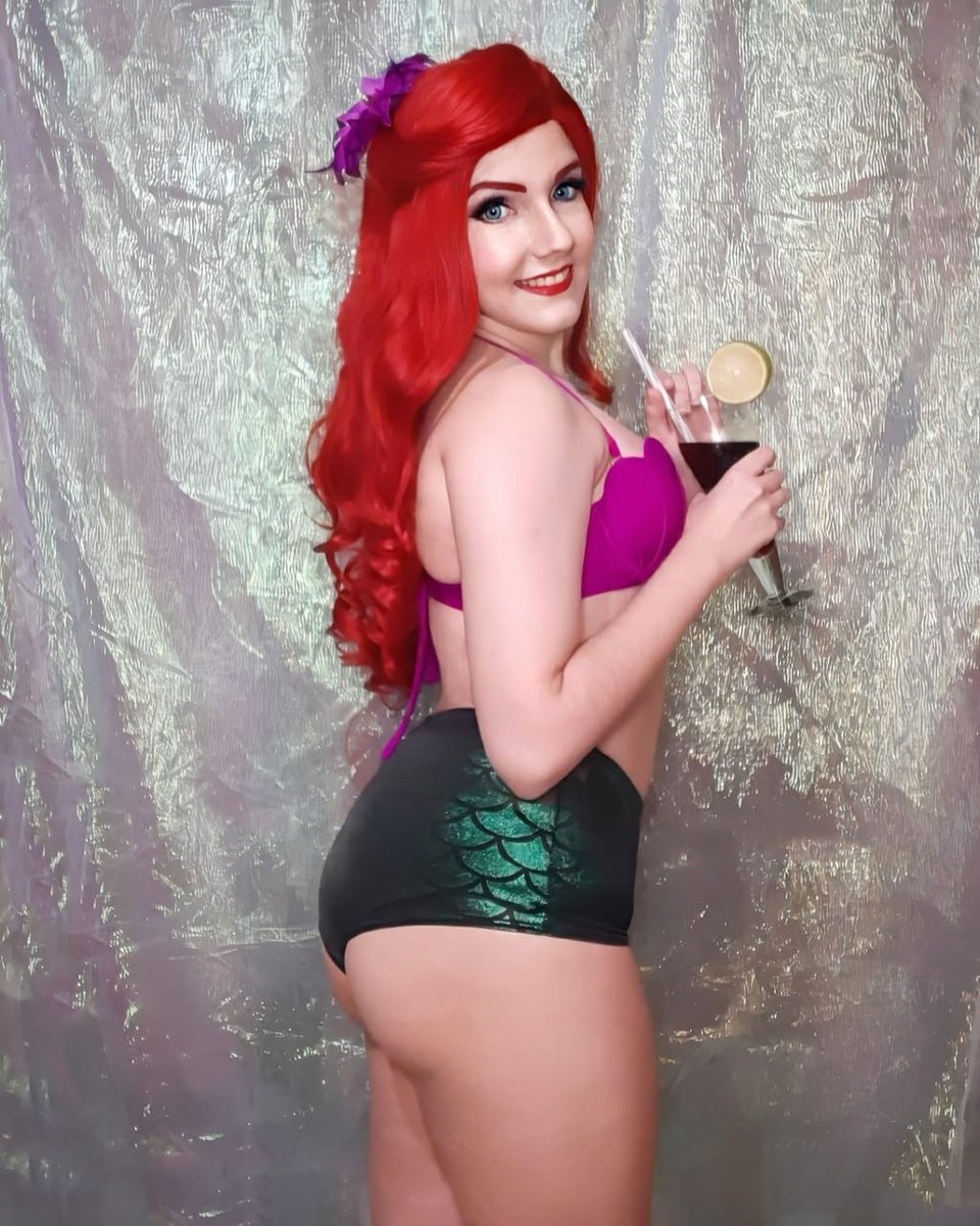 AppleNay_'s tweet photo. Pool Party Ariel. 🐚🌊
• • •
#ariel #princessariel #arielcosplay #princessarielcosplay #thelittlemermaid #thelittlemermaidcosplay #disney #disneyprincess #disneycosplay #disneyprincesscosplay #mermaid #mermaidariel #cosplaygirl #cosplay https://t.co/DxpRFiK5sT