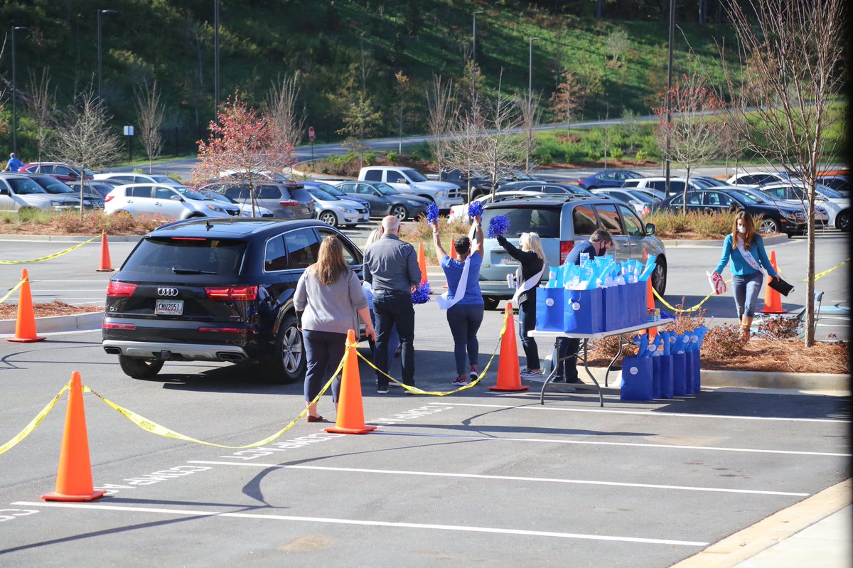 ACFB's tweet photo. This year’s Food-A-Thon looked a little different as a small group of @atlaptasn folks celebrated a drive through of caring as participants dropped off donations. Thank you to all those who participated! https://t.co/WXTyMbc6yy