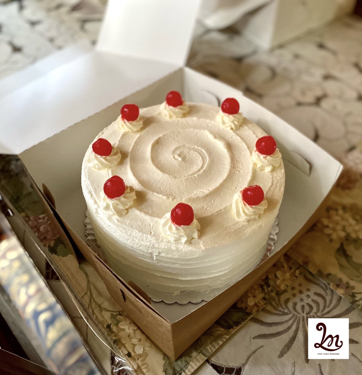 TheCakeMadame's tweet photo. It’s been a while since a Black Forest cake was in the mix, so here’s a 3 layered one with my own spin on the traditional kirsch liqueur. 

#BlackForestCake #CherryFilling #WhippedCream #Cakegasm https://t.co/H82rGvCvUl