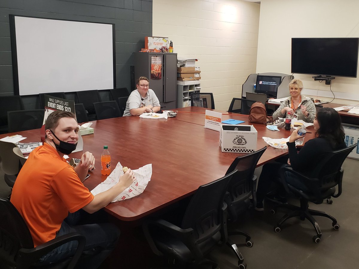 Matt Jordan (@mattjordanhd) on Twitter photo Happy MET Appreciation Week! Thank you to Jess and the 2801 MET Team for all your hard work. Have a well earned lunch on us @hdjeff2001 <a href="/belford_melissa/">Melissa Beth Belford</a> <a href="/HD_Viginia/">Virginia Romero</a> Happy MET Appreciation Week! Thank you to Jess and the 2801 MET Team for all your hard work. Have a well earned lunch on us @hdjeff2001 <a href="/belford_melissa/">Melissa Beth Belford</a> <a href="/HD_Viginia/">Virginia Romero</a>