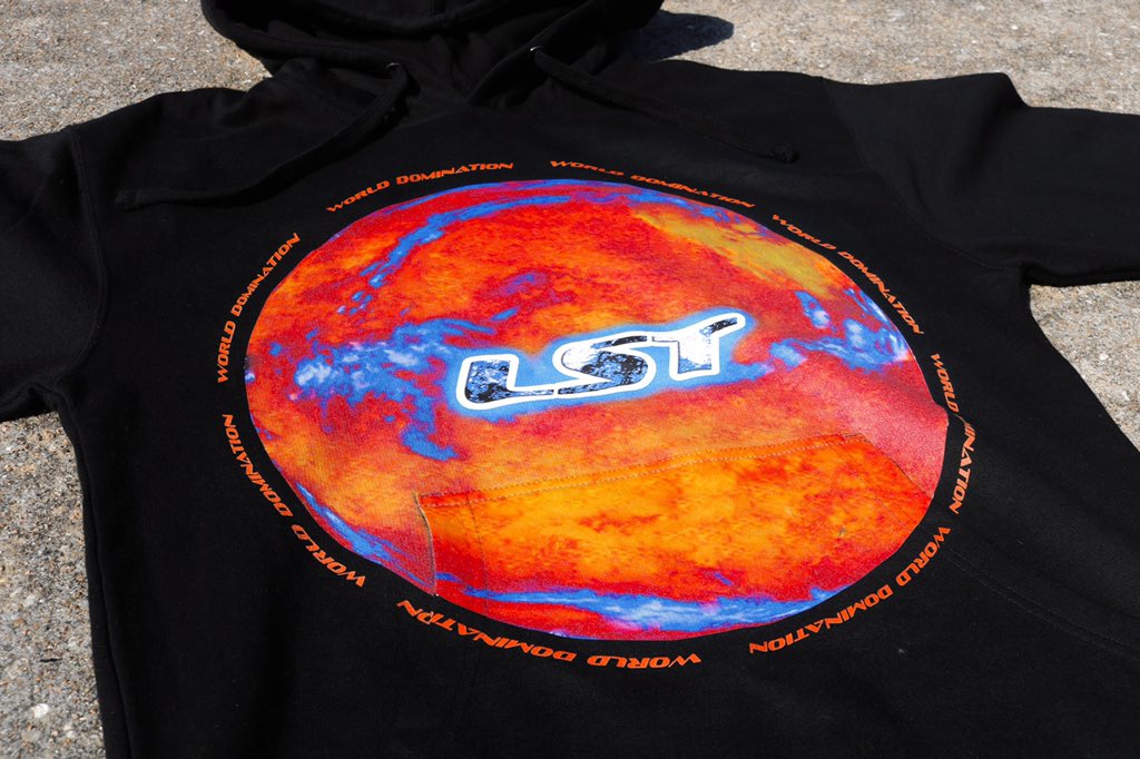 itzchrisho's tweet image. ITS GETTING COLD❄️❄️

LST World Domination Hoodies Out Now!🚨

LIKE &amp;amp; RT For A Free Hoodie