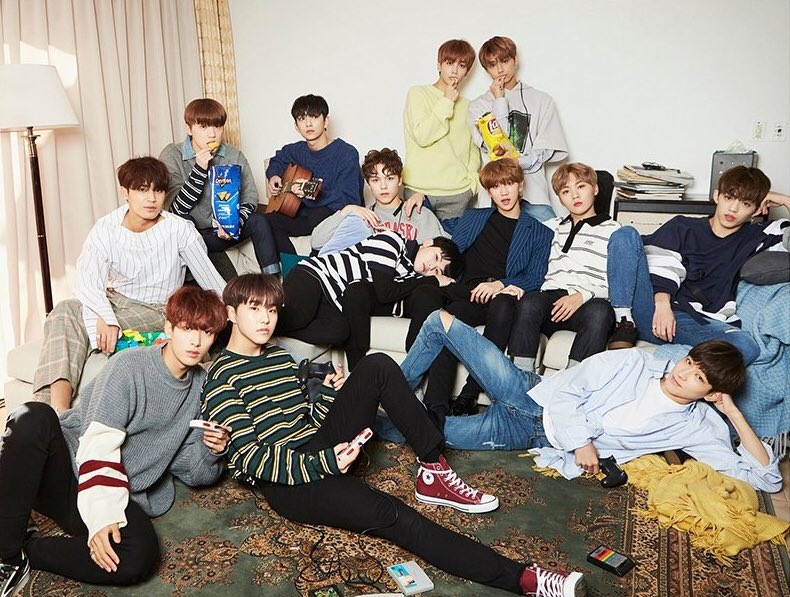 SEVENTEEN_BRA's tweet photo. 💎 Hoje o SEVENTEEN está completando 2000 dias desde seu debut! 

Neste tempo, os meninos cresceram muito como pessoas e artistas, e viraram inspirações para muitos outros grupos que vieram depois.

Parabéns, @pledis_17!! Vamos continuar andando neste caminho florido juntos! 🎉💎 https://t.co/ghfel4Qv6o