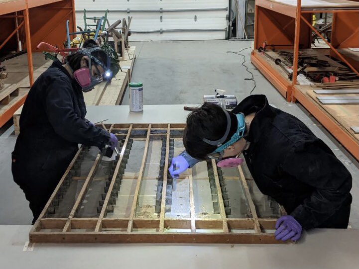 SciTechPreserv's tweet photo. Did you know flour is a common hazard found in agricultural collections?

These sieves are being vacuumed to remove flour reside - residue that can attract mould and pests, but in large quantities can also be explosive! 

#IngeniumBigMove #RespiratorRequired https://t.co/mhl1f0Bk2l