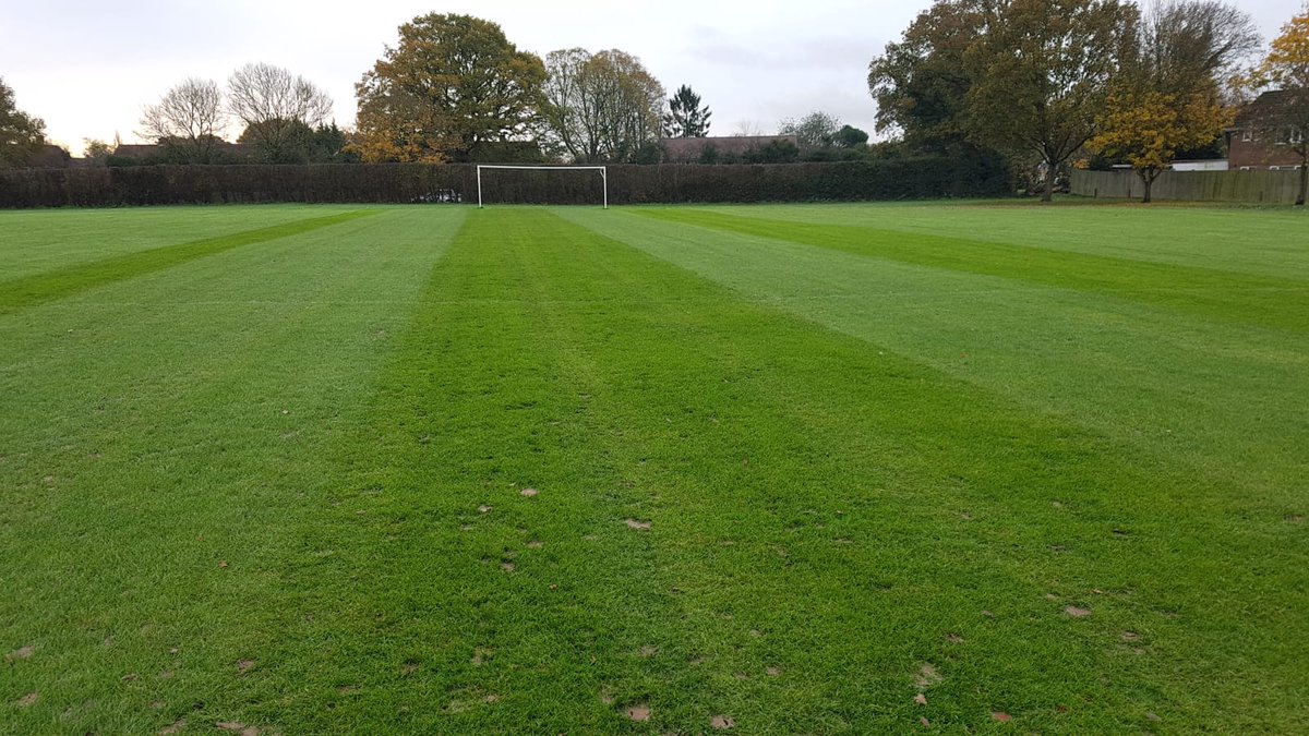 𝗘𝗪𝗛𝗨𝗥𝗦𝗧 𝗪𝗢𝗥𝗞
We've taken advantage of the enforced break to work on our Ewhurst training base.

Thanks to @completeturf17, we have vertidrained the senior and youth pitches to improve drainage and aerate the soil, making for more reliable surfaces to train and play on.