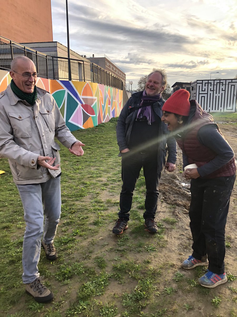 cielaconstell's tweet photo. Jour 7 avec Sifat et sa team ! @villedegrigny91 #lesresidences #fresqueencours #placedumarche #grandeborne #grigny91 🤩🤩🤩🌈⚡️ https://t.co/cSyR1jgw1p