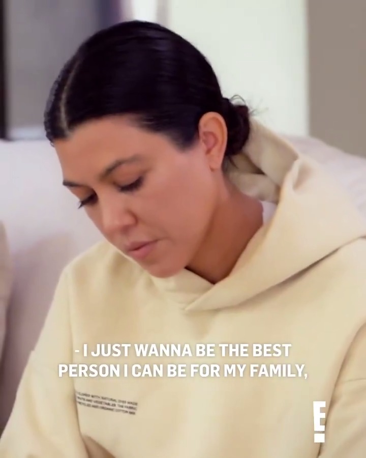 No one’s more proud of Scott than Kourt 🥰 Catch up on last night's #KUWTK season finale: https://t.co/9UgCDJ6Ce9 https://t.co/BDJOM2Bgok