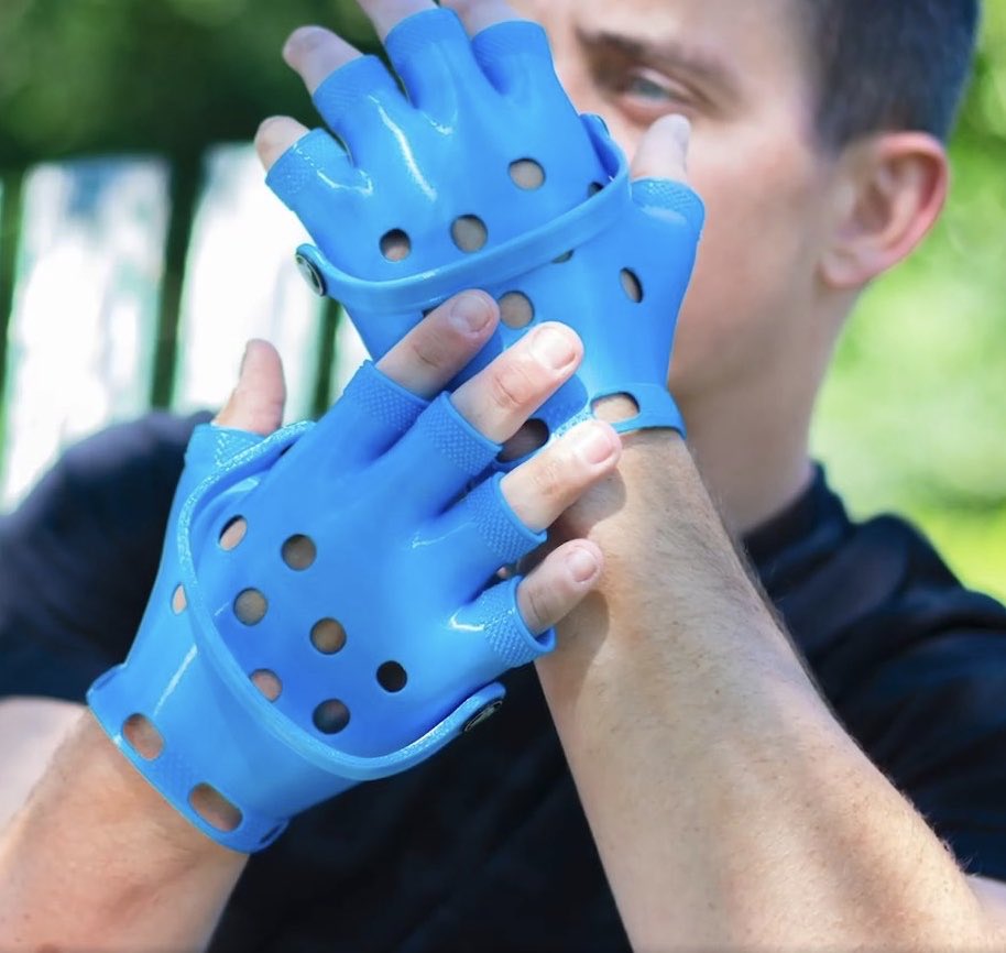 pictures of the end tweet media