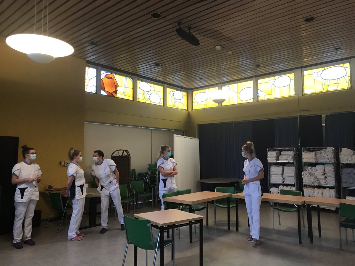 VanEgters's tweet photo. Samen met @MargreetdeGraaf en Jan Beuving van @ggdfryslan een bezoek gebracht aan het COVID Huis Anna Schotanus van @MeriantOnline Onder de indruk van alle verhalen en grote inzet!! #helden https://t.co/5PBpvw91oE