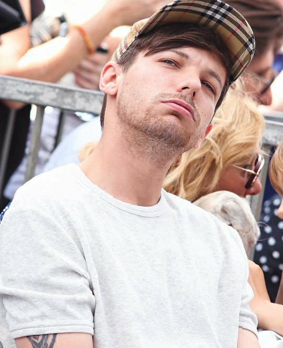 luuciiserrano's tweet photo. #LouisIsBeautiful the most gorgeous man on earth https://t.co/mqgEjLTzyp