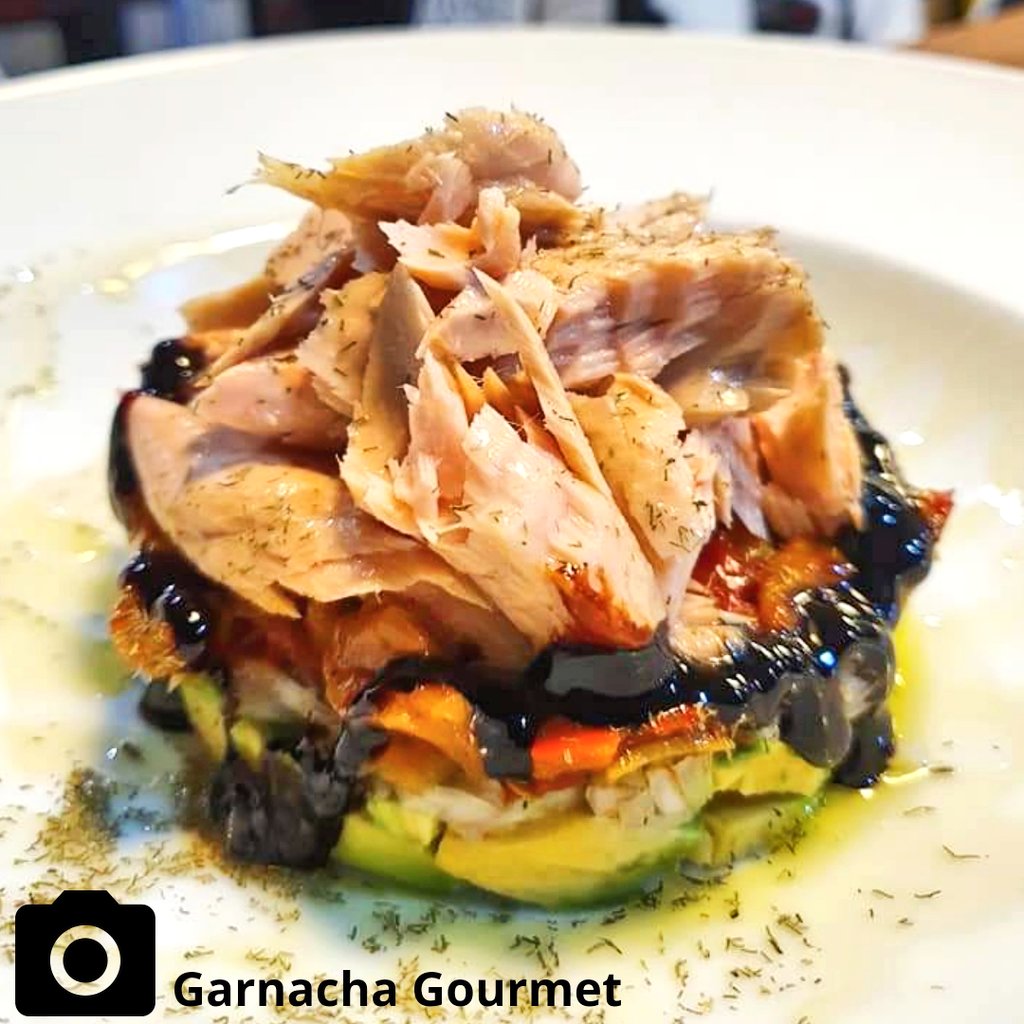 👌 Hoy os recomendamos un excelente local de #Alicante para disfrutar este fin de semana de platos elaborados con excelentes productos y una bodega muy completa: Garnacha Golf, en el C.C. Torre Golf.
#GastroGuiaAlicante2020 #gastronomía #gastronomy 
bit.ly/3kuHrRU