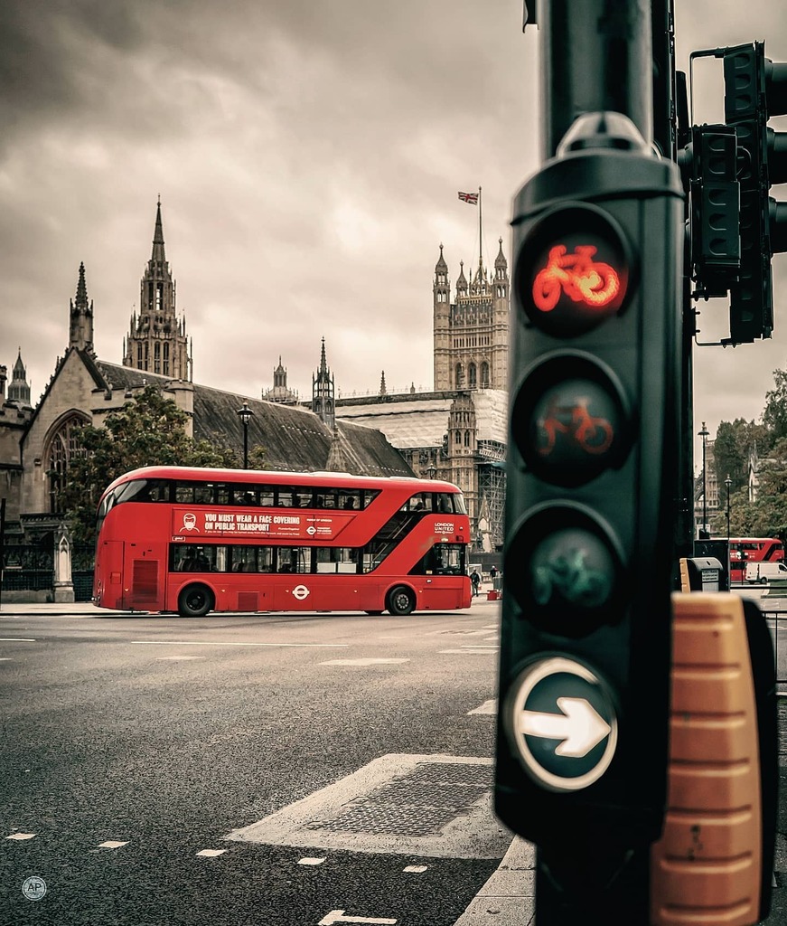 _AP_Photo_'s tweet photo. Every problem is like a red traffic light.  If you wait some time, it will turn green. Happy Friday everyone! 😎
📍Westminster
.
.
.
.
#LondonNature #London #thisislondon #londonlife #londonlover #ldn #prettycitylondon #communityfirst #visitlondon #uk … https://t.co/aefTiW4jJH https://t.co/q80OidIHkw