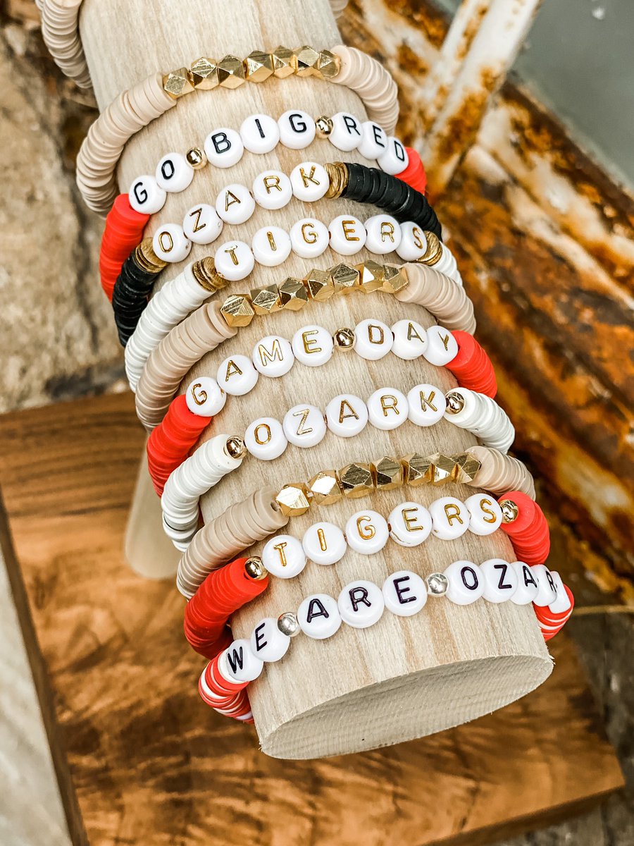 cheerleadingOHS's tweet photo. 🐾OZARK Bracelets🐾

Ozark Varsity Cheer is partnering with Oni &amp; Sky to sell these Ozark Tiger themed bracelets 🐯❤️

1 for $18 
2 for $36 
3 for $50 

Email our head coach tesskeller@ozarktigers.org to place your order! 

All proceeds support our trip to Nationals! 

GO TIGERS! https://t.co/CPiUBFf05H