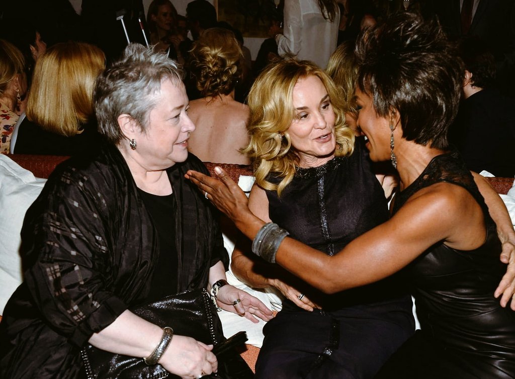 Jessica Lange 🖤 tweet media