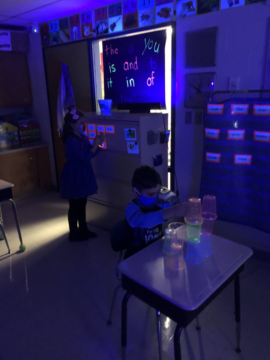 CBSnively's tweet photo. We are glowing about all the words we are learning! https://t.co/SIKEjJSuSv