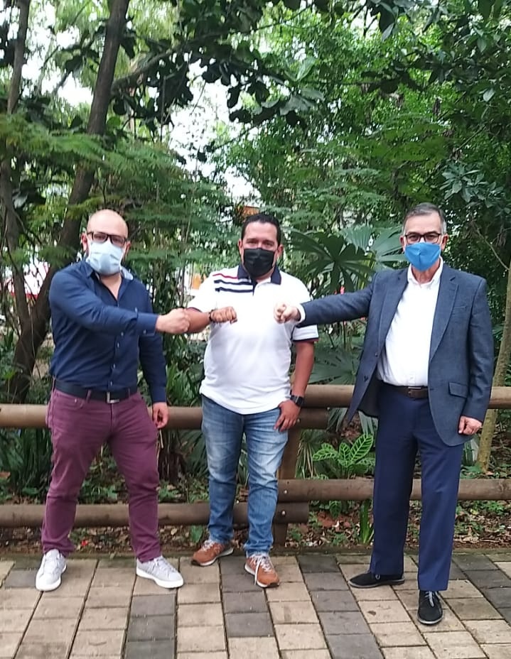 medellincuenta1's tweet photo. Preparemos juntos el camino hacia el gran #PactoPorMedellin en pro de la #RevocatoriaDanielQuintero @mas_medellin @medellincuenta1 @RevocatoriaDQ @RevocoAQuintero 
Haremos respetar a Medellín y sus ciudadanos. Pendientes todos al 7 de Diciembre.
#Medellinpiderevocatoria https://t.co/06mFtCZEtI