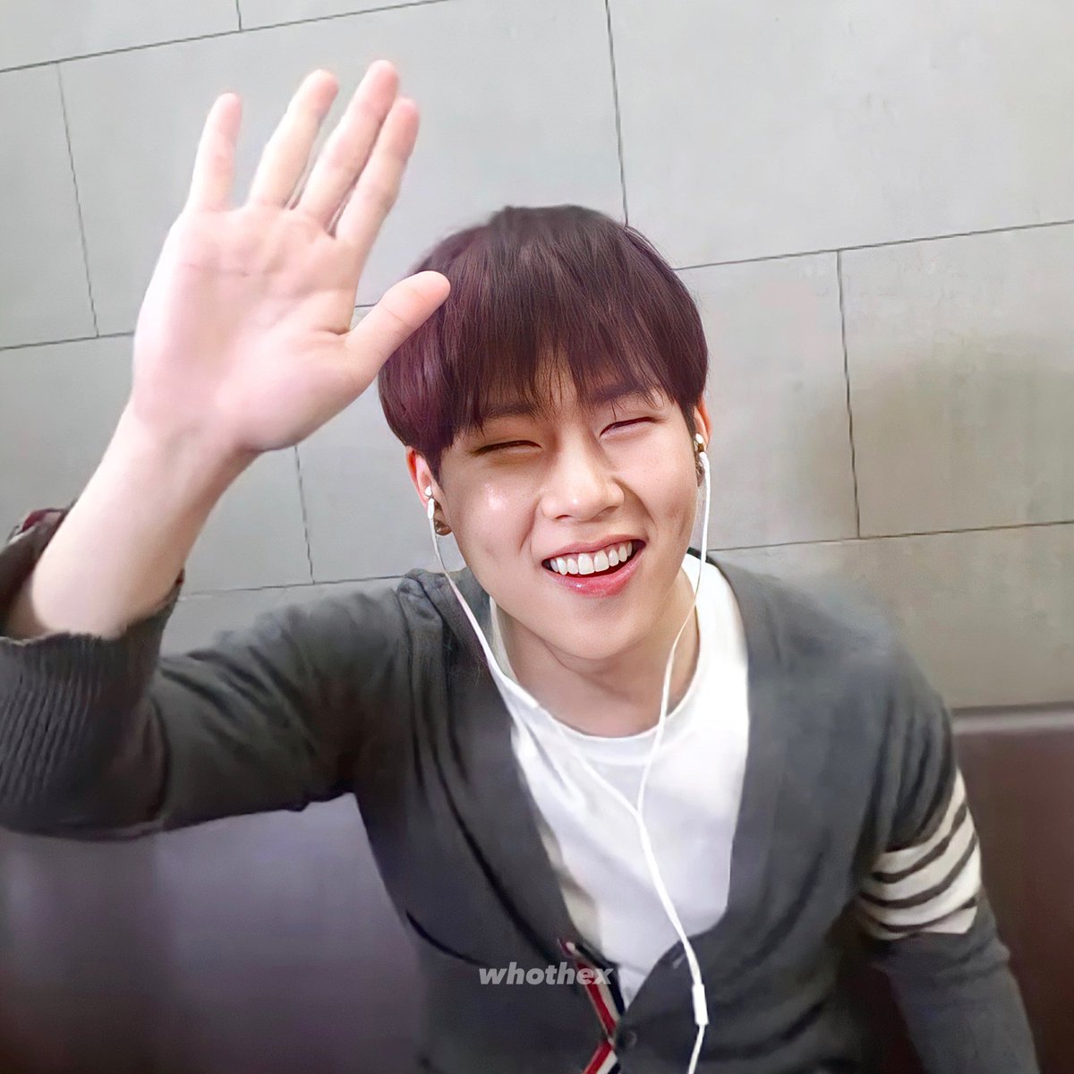 ljharchive's tweet photo. i love him so much https://t.co/B4eBWOYgij