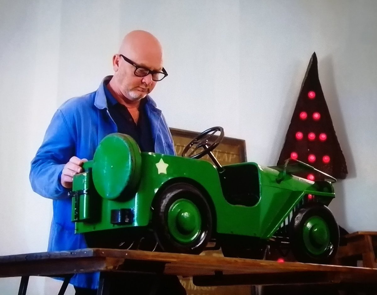 toysphil's tweet image. One of my pedal cars have been out on a little trip! Watch Desgin Classics with @DrewPritchard on @discoveryplusUK
#DesignClassics #PedalCar
#PetolHead #WillysJeep