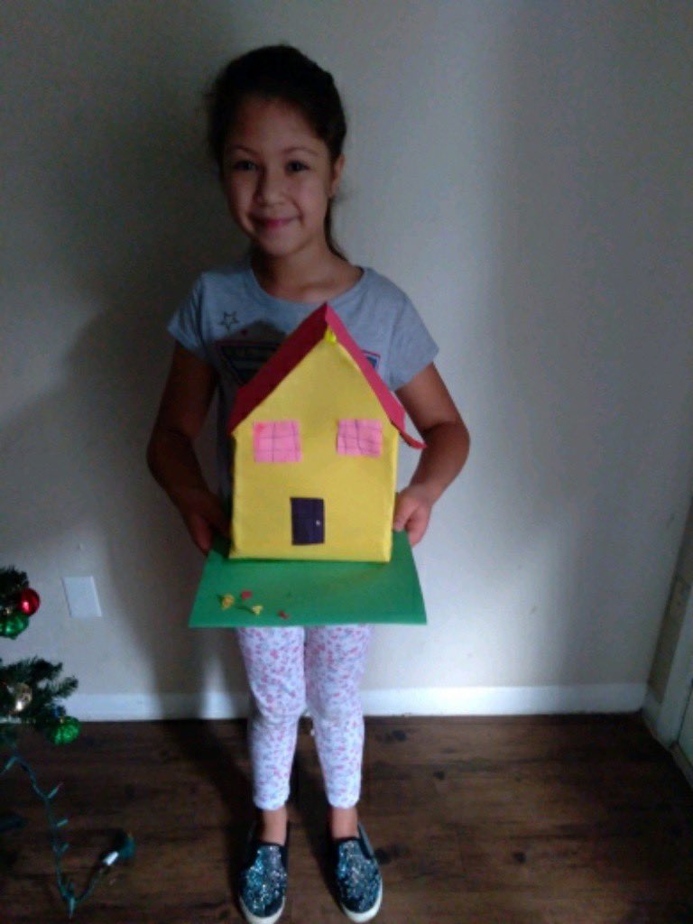 mariielagza's tweet photo. My virtual students did excellent with their project by combining materials to build their own house and learning about systems! 🏡  ⁦@Robinson_HISD⁩ ⁦@HISDEastArea⁩ ⁦@HISD_ElemSci⁩ https://t.co/U78s8NGB0X