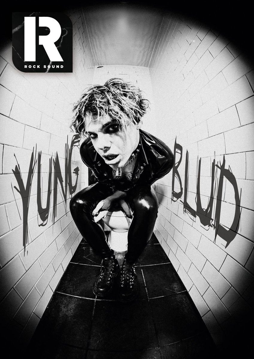 yungblud's tweet photo. mad love @rocksound 🖤🧷🖤 https://t.co/piejLz2T1S