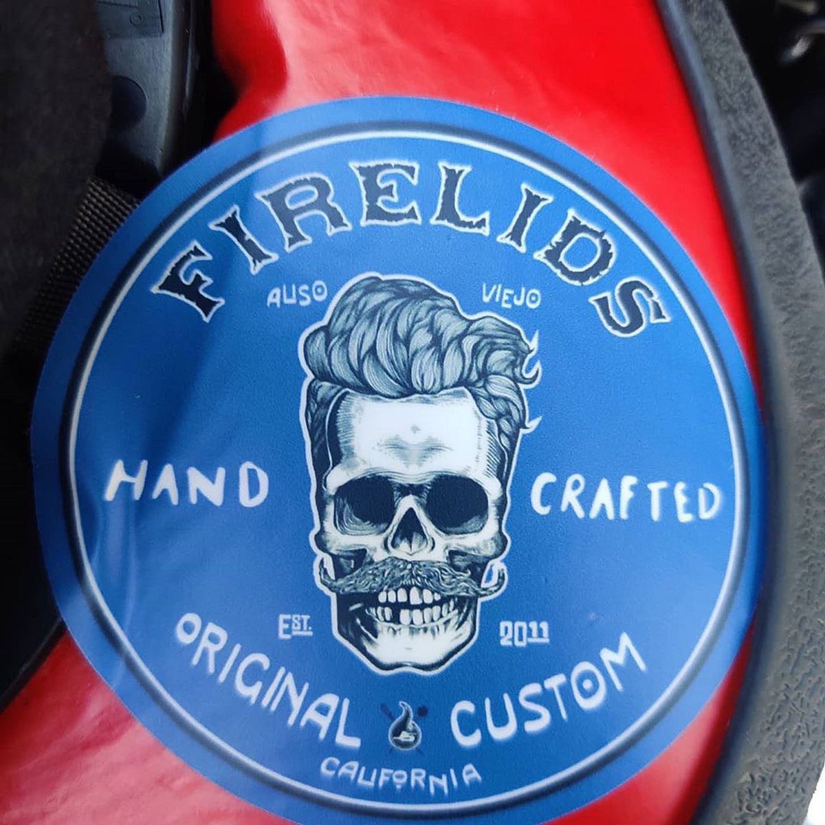 scproductsgroup's tweet photo. 🌺 FIRELID FRIDAY 🤙 

📸 @sgtfirebags Support Fire Owned Business. @j5firelids make THE BEST lids in the biz! They do custom work as well, hand made in the USA! 🇺🇸 

#firefighterowned #pinup #firehelmet #firelid #firelife #firefighting https://t.co/dCIoNu00sU
