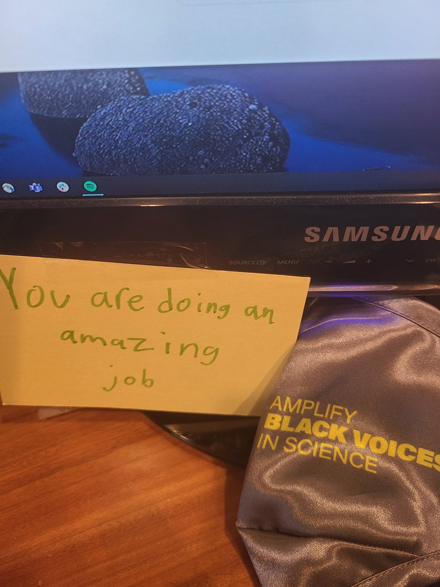 ArleneMKnowles's tweet photo. A special note from my 9 year old son. We all need encouragement. ❤ #LoveHim #BlackSonsMatter https://t.co/LF35aqgYWC