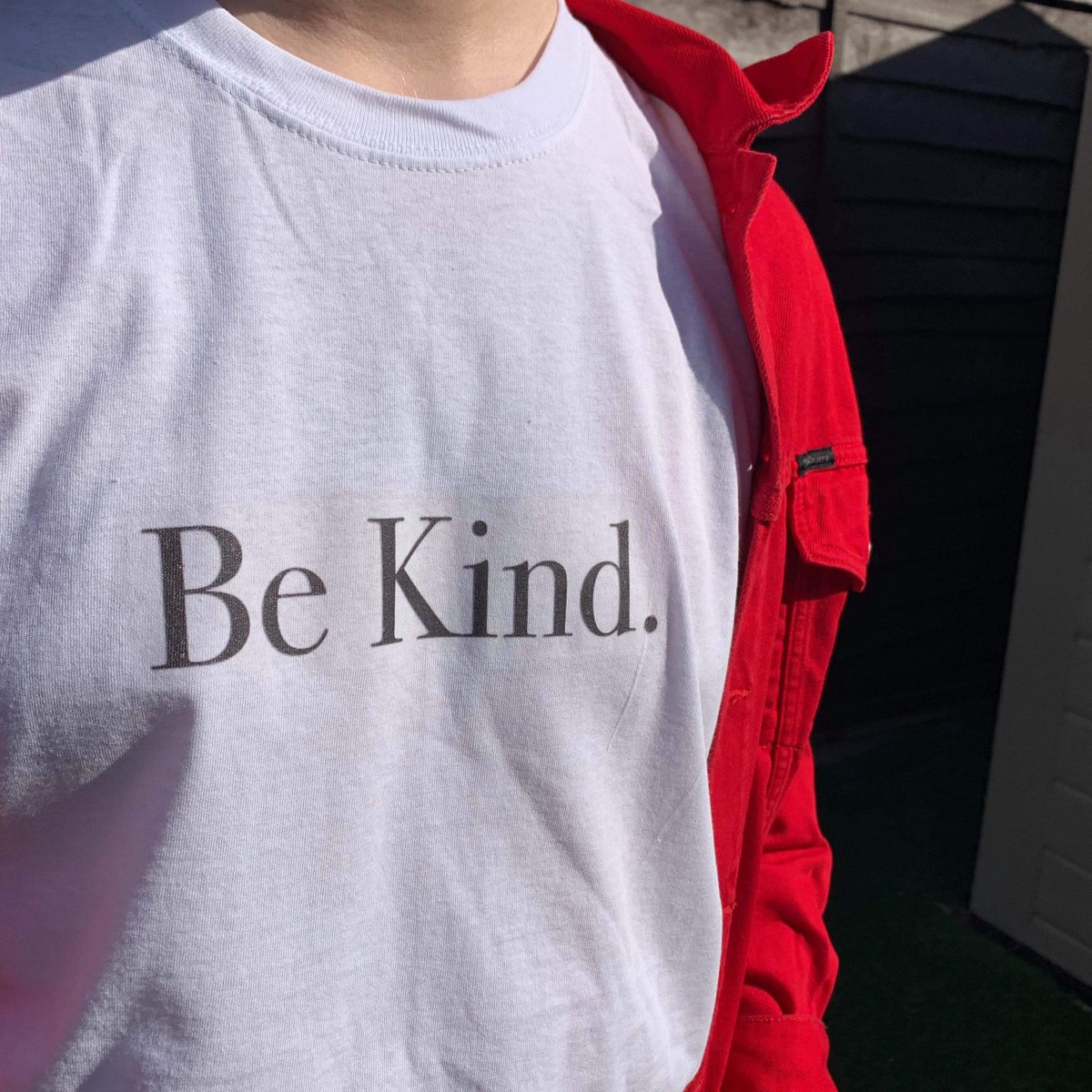 EnigmaCollectiv's tweet photo. On #WorldKindnessDay we remind you to never judge another person and lead your life with Love and Kindness https://t.co/9x8e2zJfZ5 https://t.co/H4JkFbiMOz