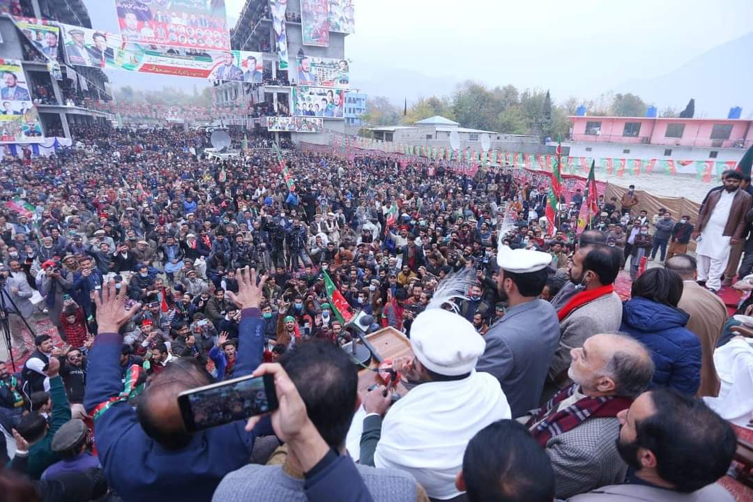 imIftikharUddin's tweet photo. گلگت کی عوام نے فیصلہ سنا دیا ، گلگت بلتستان صرف کپتان کا !
#GilgitKaptaanKa https://t.co/Pemy8u5YjA