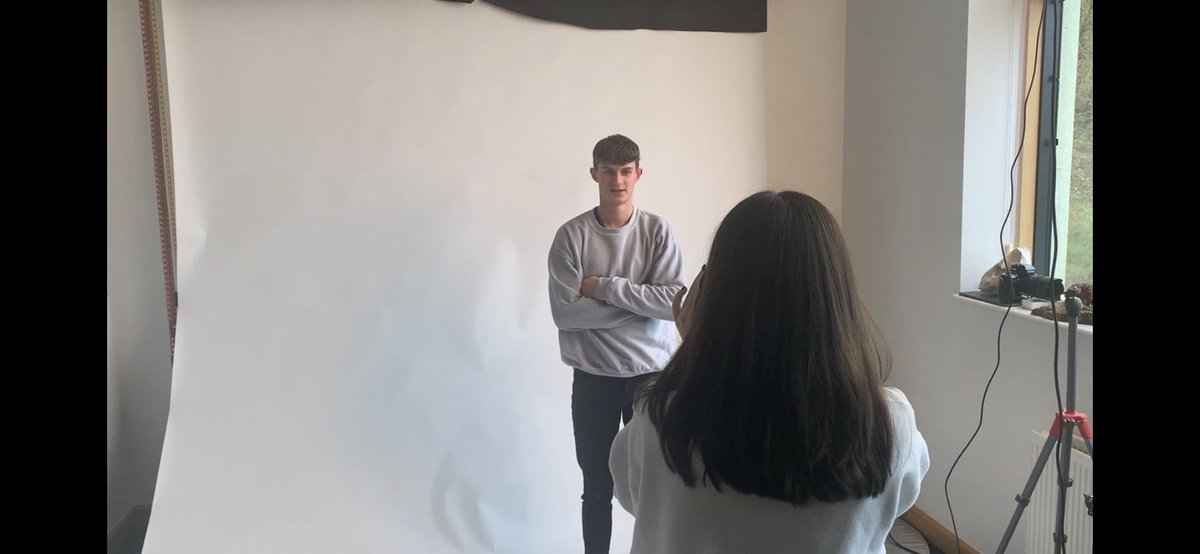 MRCPhotographic's tweet photo. Great studio workshop with the Y12s earlier today! High key lighting portraits 👌@MRC_1st @MRCsixthform @ArtatUL1 #studio #photography #highkeyphotography #highkeylighting #studiophotography #photopedagogy #alevelphotography #midhurst #MRC #sixthform https://t.co/ucf8JKGXoe