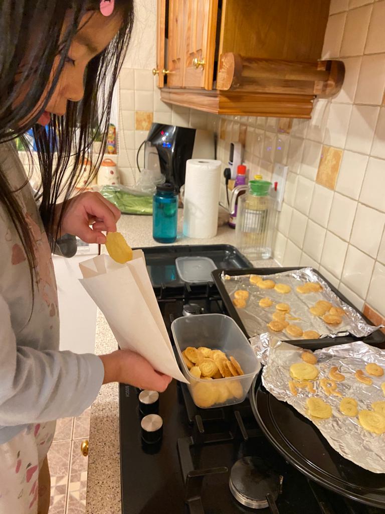 For <a href="/BBCCiN/">BBC Children in Need</a> Hannah has been baking butter biscuits to sell, as well as completing 6 handstands, 6 cartwheels and 6 seconds upside down! What a star!
