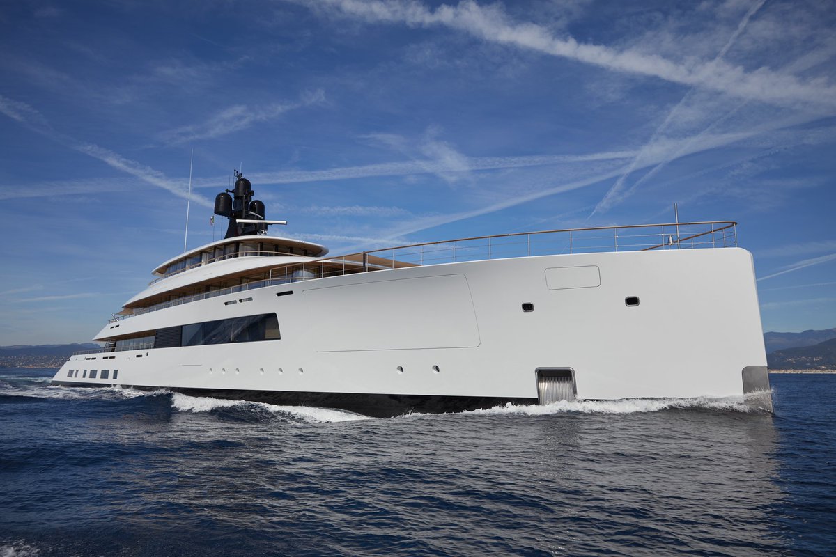 Feadship's tweet photo. What a wonderful evening for Feadship at the #WorldSuperyachtAwards as all of our nominations - Pi, Najiba &amp; Lady S - win their categories and Pi takes home the #MotoryachtOfTheYear accolade. We are humbled &amp; delighted by such recognition from all the owners who serve as judges. https://t.co/rdTBNcpRJo