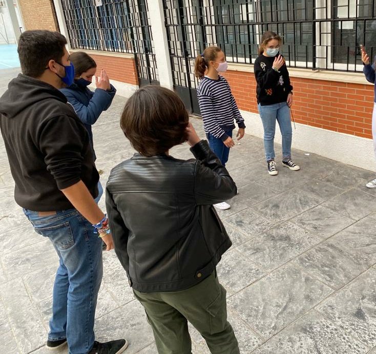 Mascarillas, distancia, en exterior.... no ha sido como siempre, pero los <a href="/GVXMediterranea/">GVXMediterranea</a> <a href="/GVXHuelva/">GVX Huelva</a>  están de vuelta para  seguir #DandoVida y caminar #traslospasosdeJesús , el #BuenaJente 🥰🥰🥰
