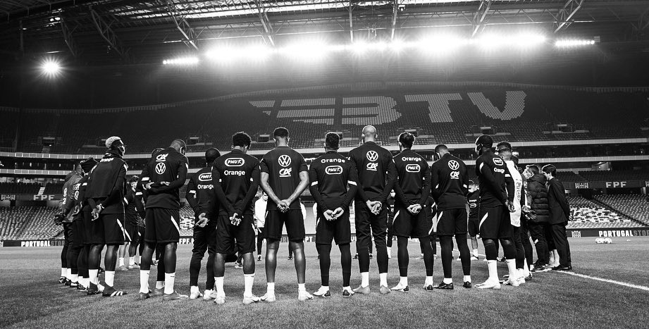 equipedefrance's tweet photo. Ne jamais oublier... 🇫🇷
13.11.2015 - 13.11.2020 https://t.co/sepzzA5n2A