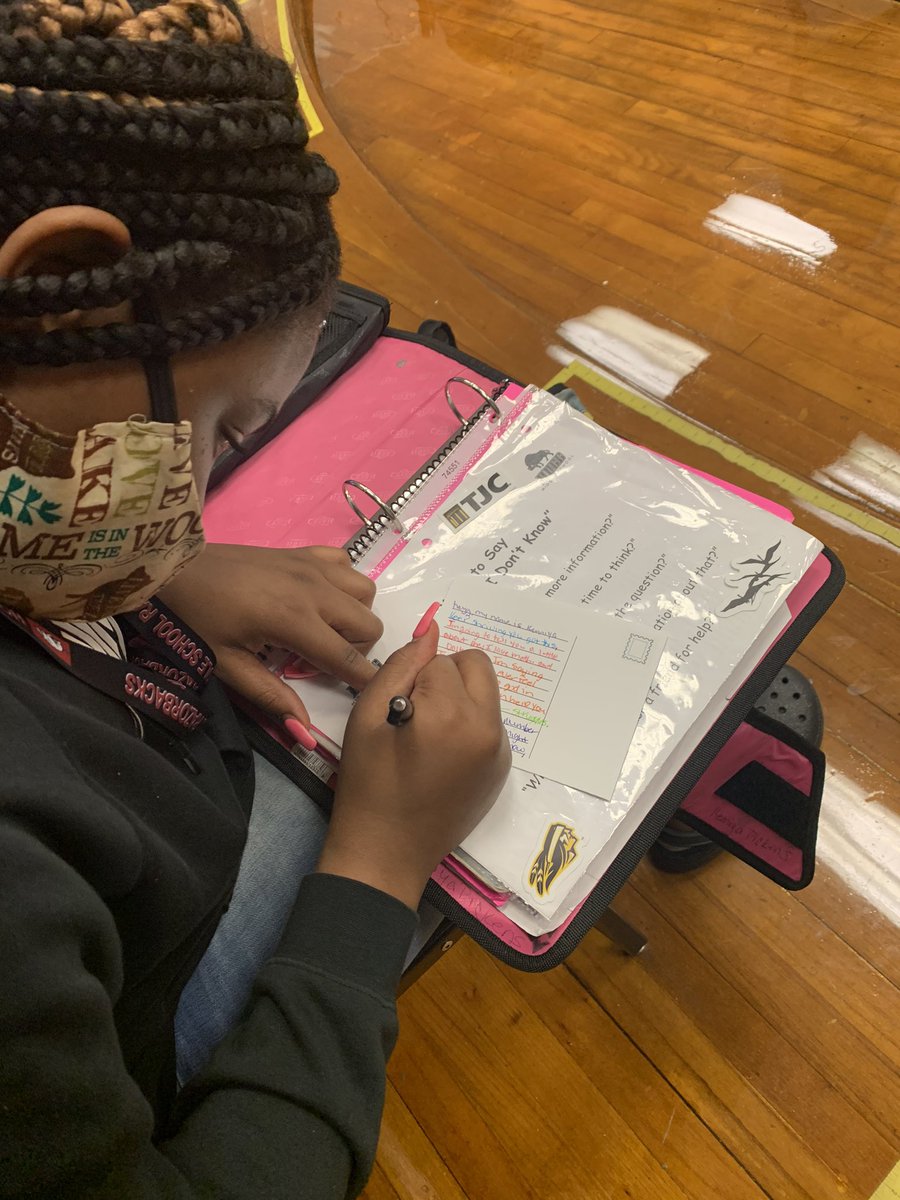 Happy World Kindness Day! <a href="/HoggTylerISD/">Hogg Middle School</a> is spreading kindness by writing postcard notes to send to our local senior centers ♥️