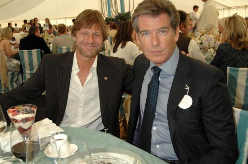 I notice it’s 25 years since Goldeneye premiered, so I thought I’d share one of my favourite pics. I like to imagine it’s Bond and 006 in happier times, before 006 went a bit nuts.