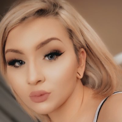 MirandaPaigeeXo's tweet photo. #NewProfilePic https://t.co/057aH9bPtS
