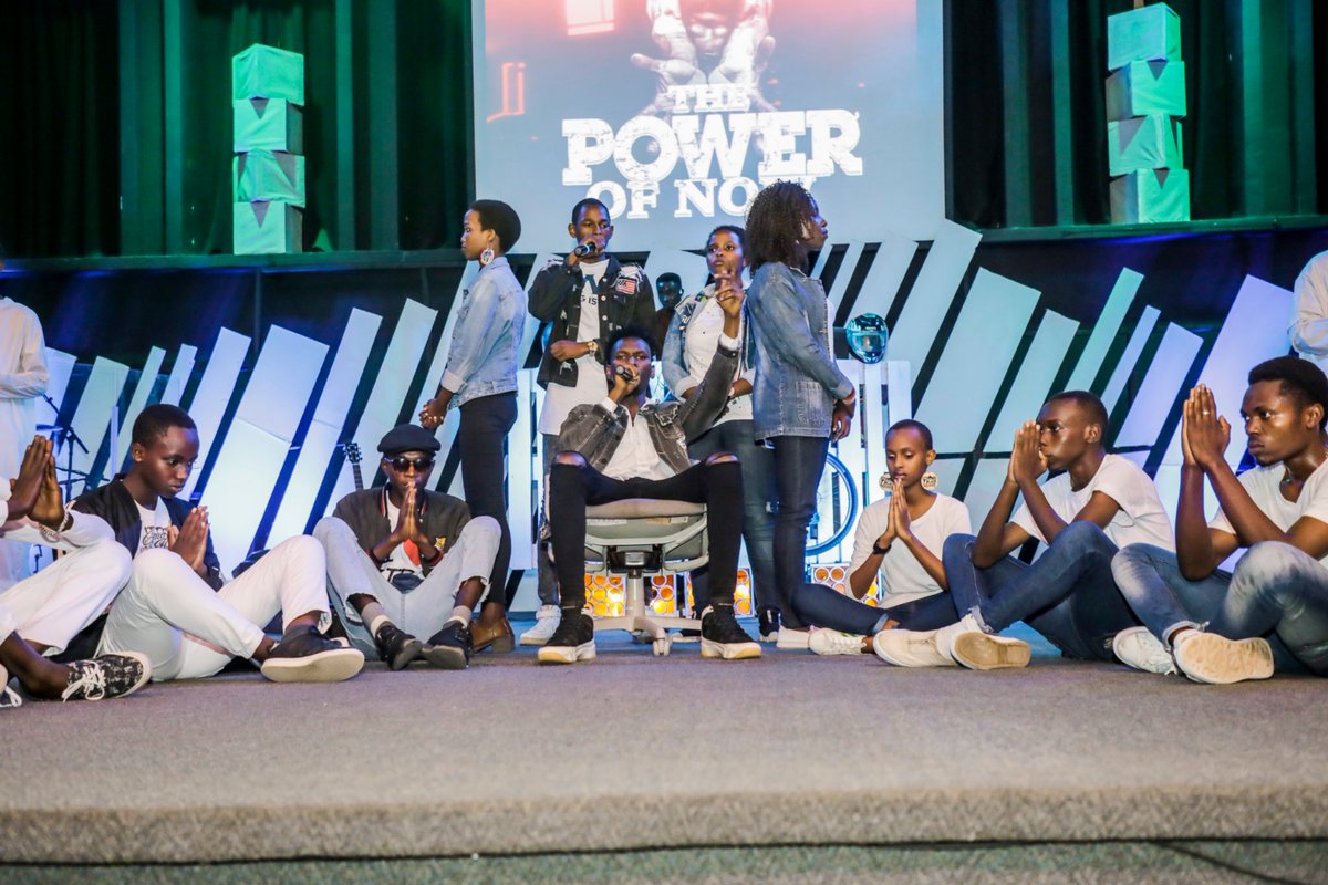 VictoriousTeam7's tweet photo. Kuko ubutumwa bwiza butantera isoni

#ProphetsOfNations
#Burundi #Love #Gospel #Rap https://t.co/Xc4vC2p1Uz