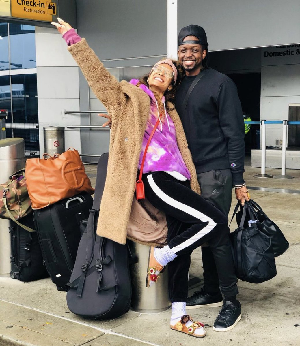 ElaineWelteroth's tweet photo. 6 month marriage update: We’re going GOING back BACK to Cali CALI Cali!! After getting married on our beloved Brooklyn stoop and surviving lockdown in less than 1,000 sq ft—we decided to move across the country (in the middle of a pandemic 😅) because space and sunshine calls... https://t.co/bVvH9mXjvC