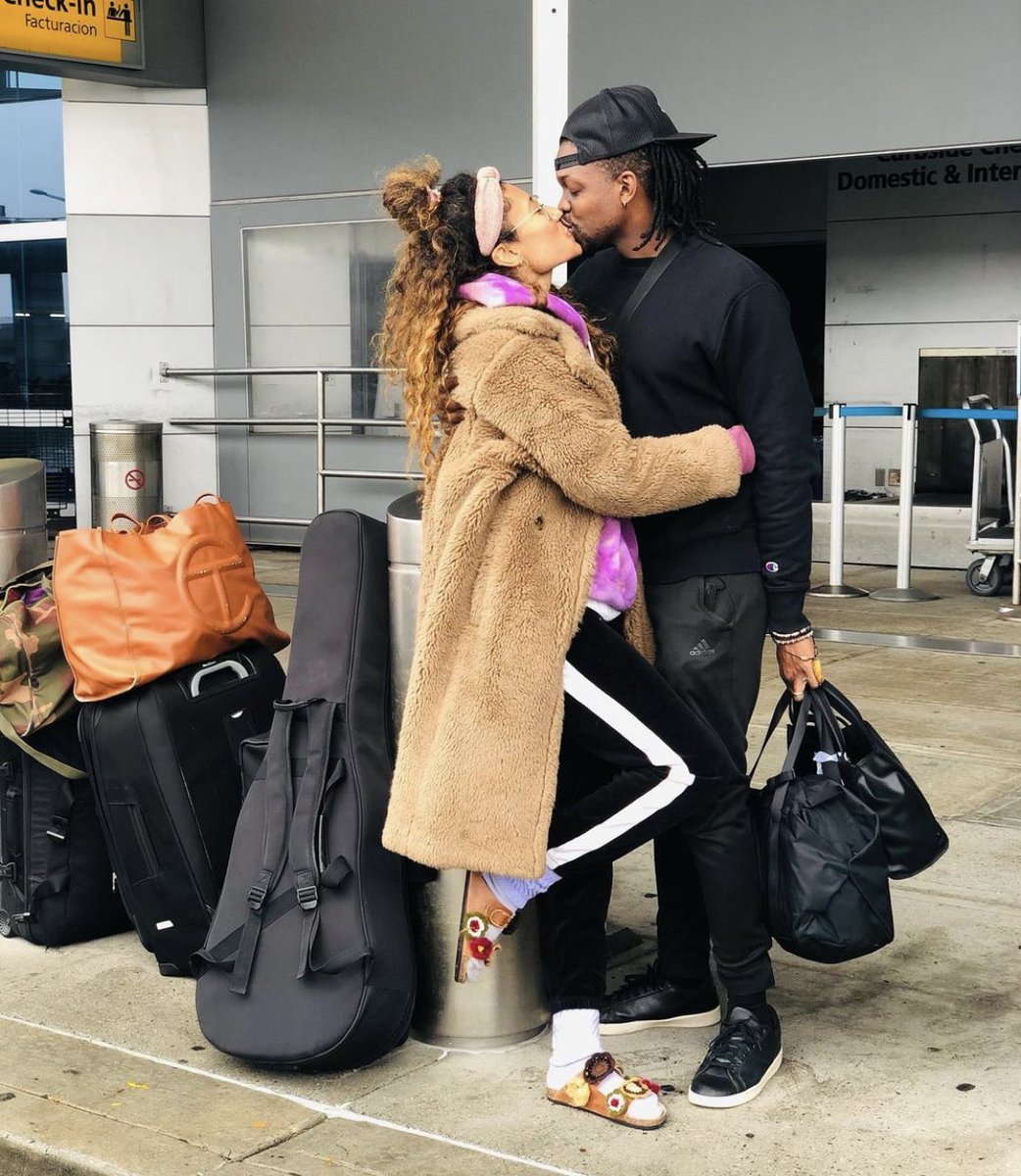 ElaineWelteroth's tweet photo. 6 month marriage update: We’re going GOING back BACK to Cali CALI Cali!! After getting married on our beloved Brooklyn stoop and surviving lockdown in less than 1,000 sq ft—we decided to move across the country (in the middle of a pandemic 😅) because space and sunshine calls... https://t.co/bVvH9mXjvC