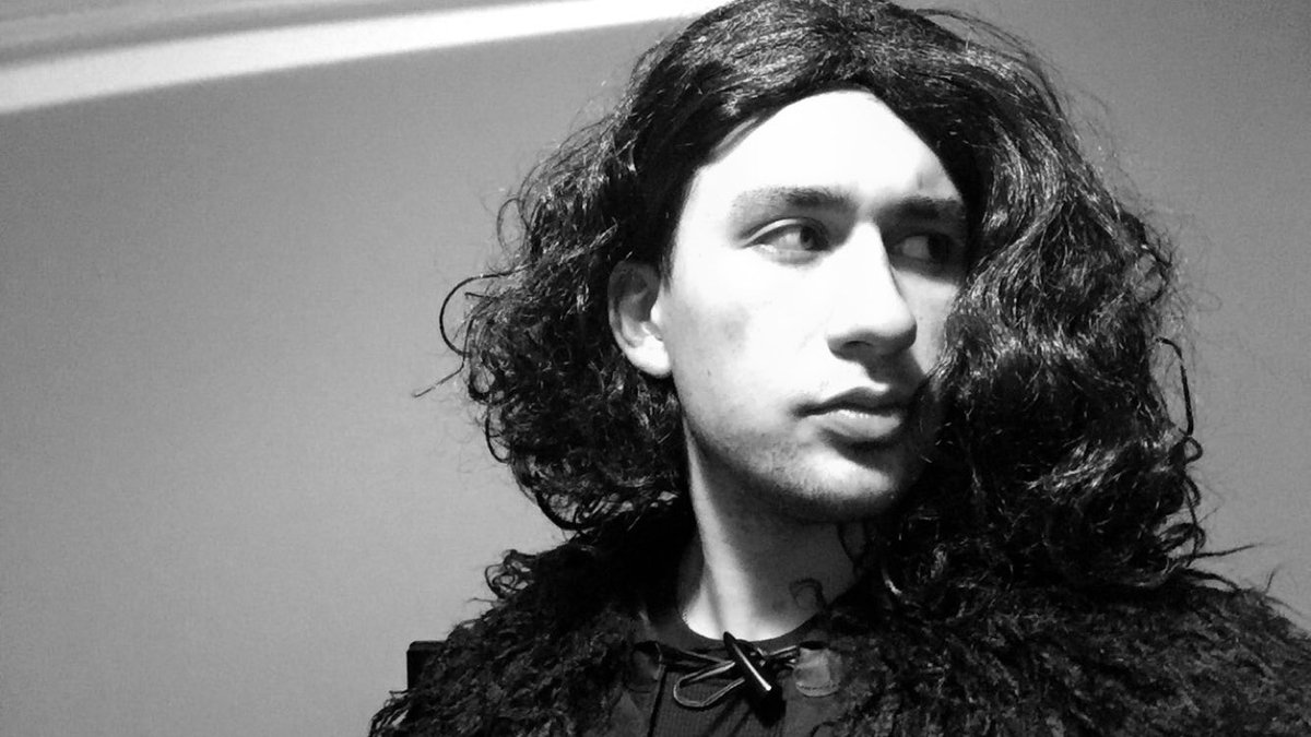 stuffilovepod's tweet image. As promised in episode 1, @Domrani’s #JonSnow costume! And a shot from the Harry Potter closet 🥵