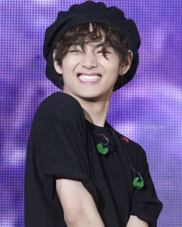 Merey50076853's tweet photo. #WeThankYouTaehyung 
#Ipurpleyou
Love you💜

@BTS_twt https://t.co/Ol5W9fej0U