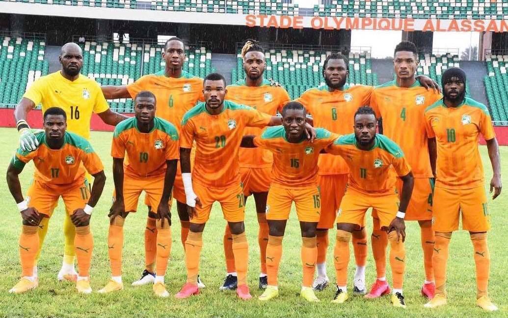 saedeciv's tweet photo. 🔴 Ce soir plus tard à 23:00 🕙 Les éléphants décolleront pour Madagascar 🇲🇬 pour bien préparer le match retour qui est prévu le 17-11-2020 | 13:00 GMT.
SAE #civ #civ225 #CivElections2020 #ado #CIVMAD https://t.co/4xTiW0YNKR