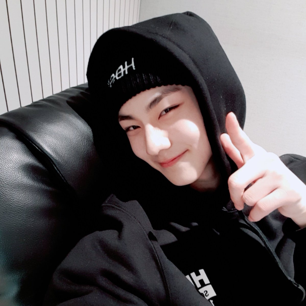 Kdomi27K's tweet photo. Jungwon best leader!!💯💯❤#ourleaderjungwon @ENHYPEN_members @jungwon_chile Participando! https://t.co/g6SqFx8GNK
